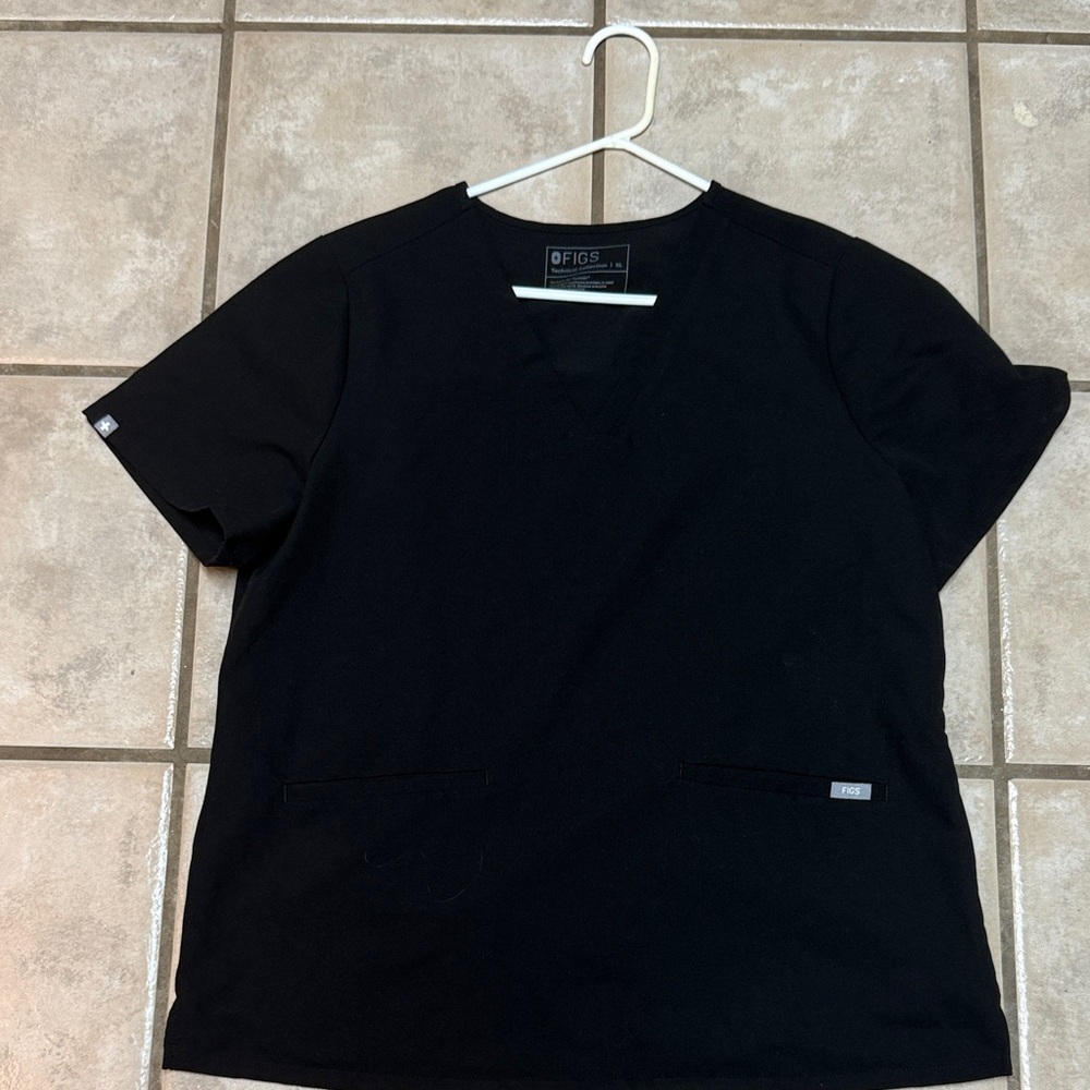 Figs Black V-Neck Scrub Top